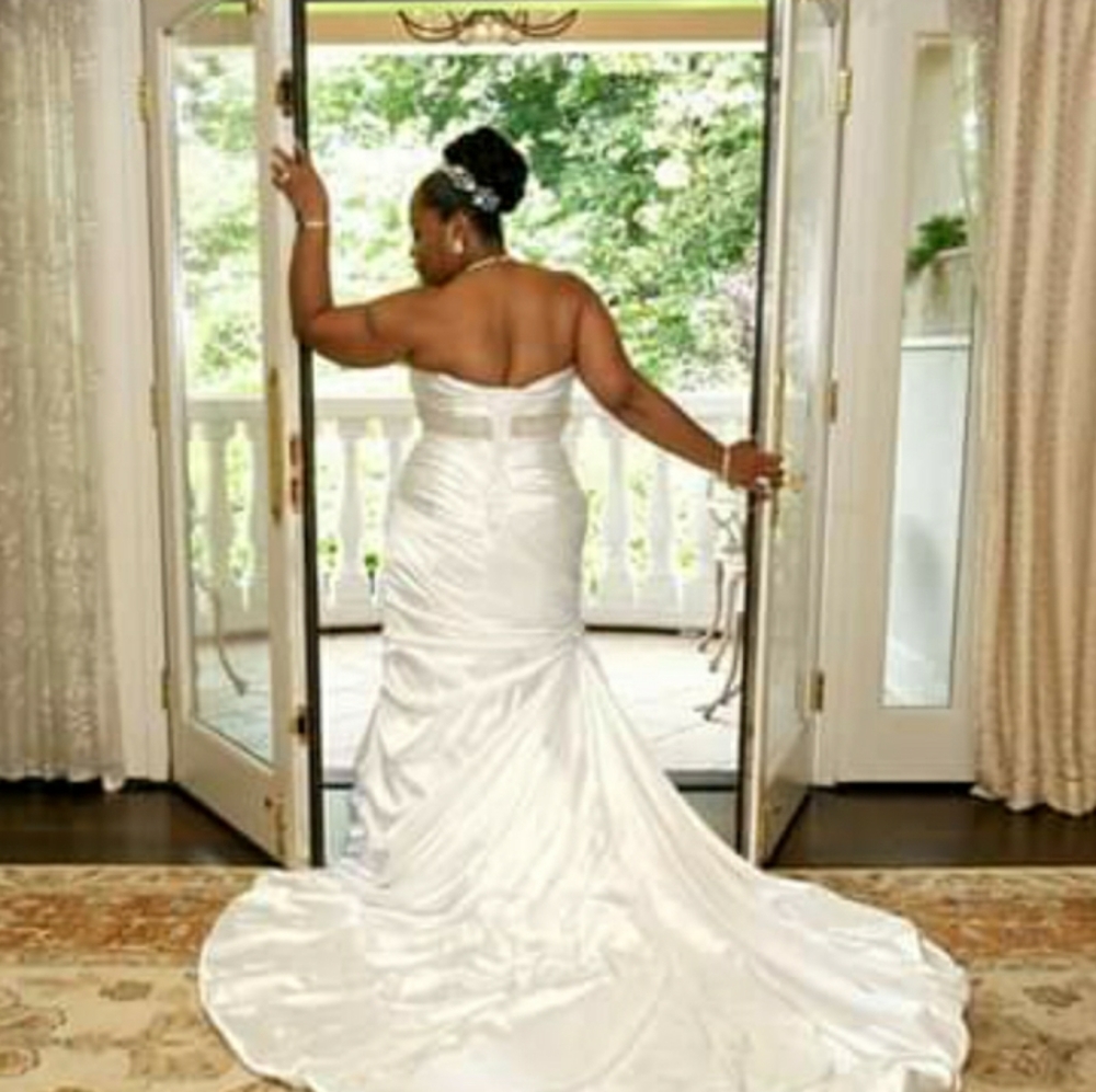Wedding gown